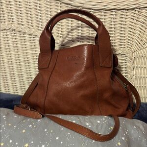 Brown Leather Crossbody Bag with Adjustable Strap